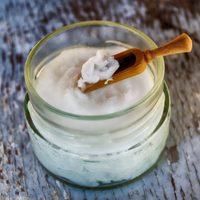 Es natural y te va a durar meses: con solo 3 ingredientes prepará el mejor exfoliante para tener la piel súper suave