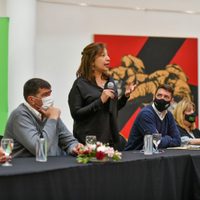 Carreras: “La gente está cansada de la disputa vacía de los partidos nacionales”