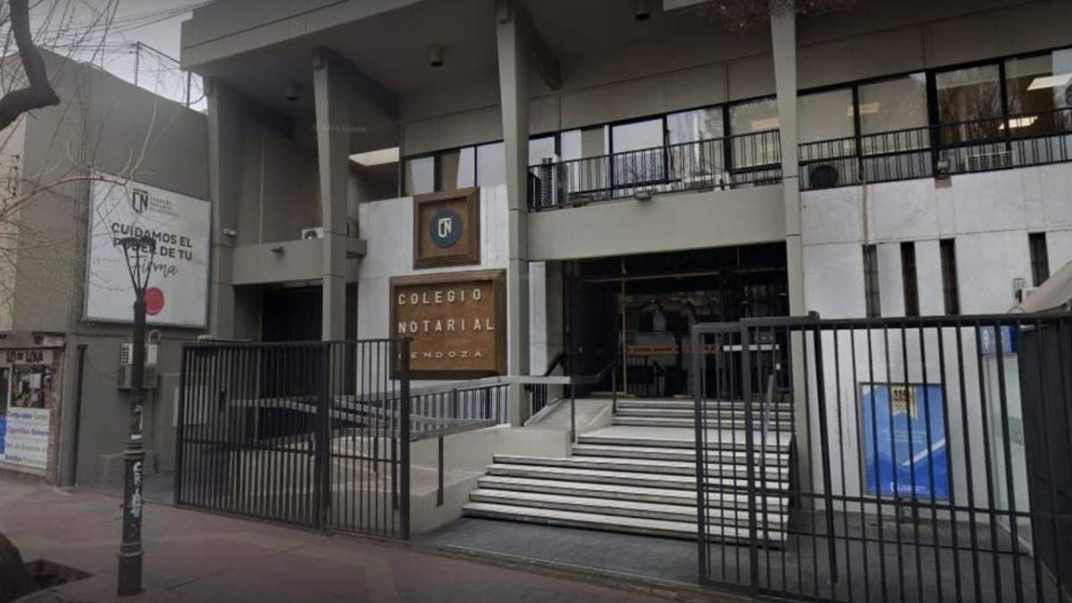 El Colegio Notarial de Mendoza.