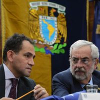 Junto a Herrera y en la UNAM, Graue urge desarrollar políticas que reduzcan desigualdad y pobreza