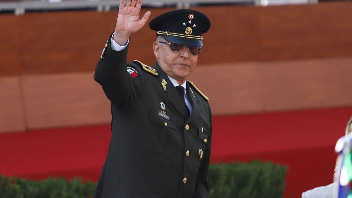Salvador Cienfuegos, exsecretario de la Defensa, asistió al evento por el 112 aniversario de la Marcha de la Lealtad