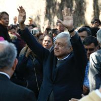 La NFL volverá a México e instalará escuelas de futbol americano, dice AMLO