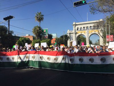 Centro de Guadalajara se paraliza por marcha antigasolinazo