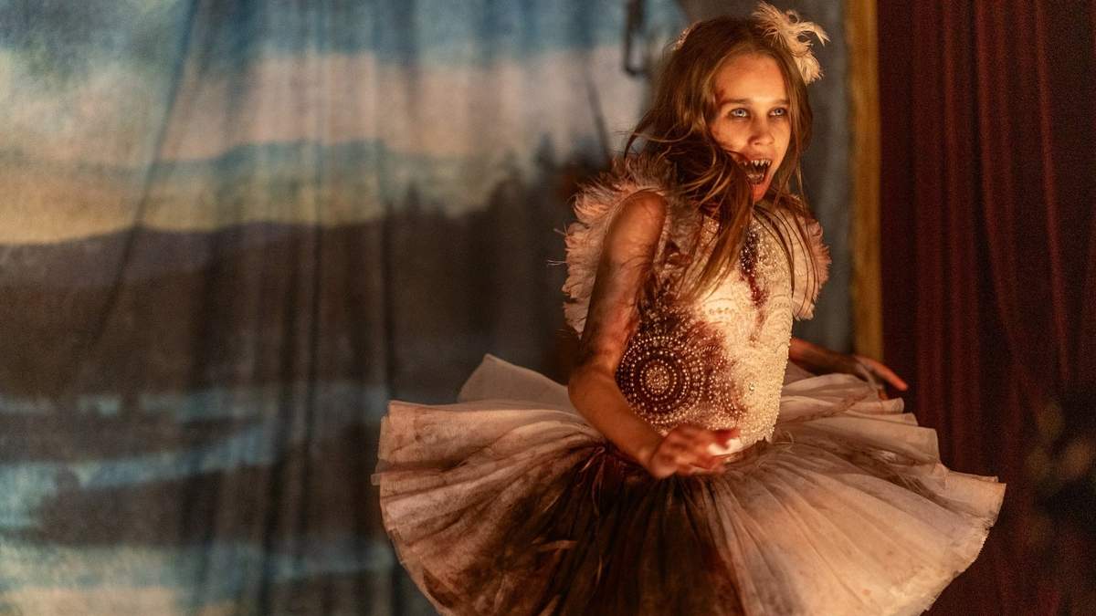 Alisha Weir en una escena de "Abigail"