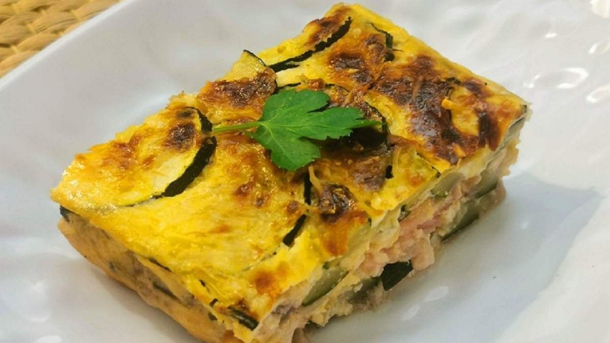 Pastel de pollo, zucchini y queso. Fuente: (X)