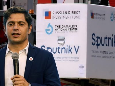 Axel Kicillof se carga la Sputnik V al hombro: “Vacunarse es un acto de solidaridad"
