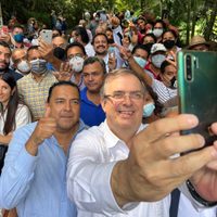 Por instrucción de AMLO, Ebrard va a Morelos a dar sus respetos a la familia Zapata