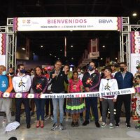 Medio Maratón de la CDMX 2022: Así serán los cortes viales y el horario del Metro y Metrobús