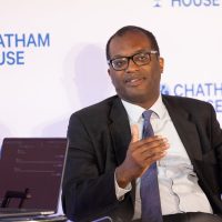 La libra esterlina toca mínimos ante la nueva rebaja fiscal