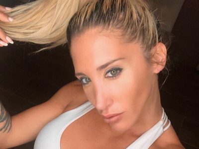 ¡En su máximo esplendor! Ayelén Paleo estuvo al borde de la censura con diminuto bikini