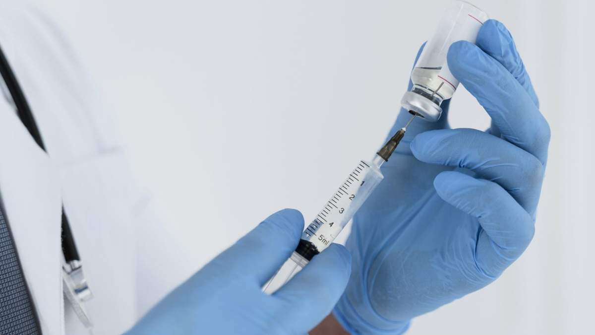 Salud sugiere a la población recibir la vacuna contra el coronavirus en esta época de turismo de invierno para que no se incrementen los casos. Fuente: (Facebook)