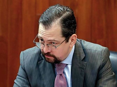 Se ampara el magistrado José Luis Vargas para frenar investigación por enriquecimiento ilícito