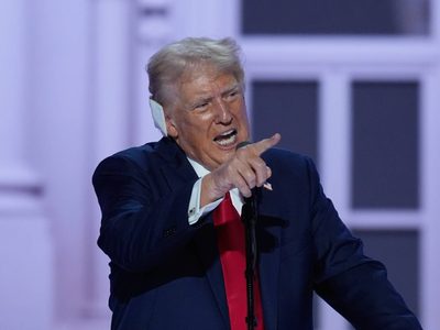 Trump promete deportaciones masivas de migrantes y terminar el muro fronterizo
