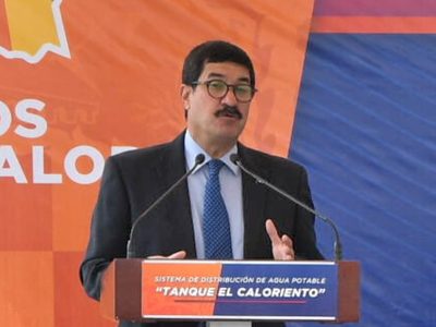 Javier Corral acusa uso intimidatorio de la UIF en conflicto por el agua en Chihuahua