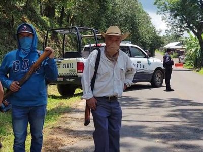 Habitantes de San Ángel Zurumucapio se levantan en armas contra el crimen organizado