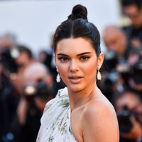 ¡Se quitó cuatro costillas! Kendall Jenner se operó y el resultado enloqueció a sus fans ¡Así quedó!