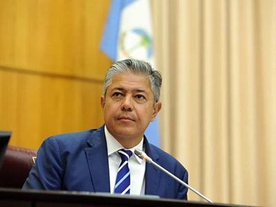 Para Rolando Figueroa, “en la ley petrolera hay un caballo de Troya”