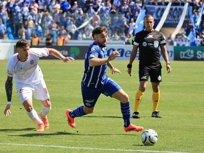 Godoy Cruz debió conformarse con el empate ante Barracas