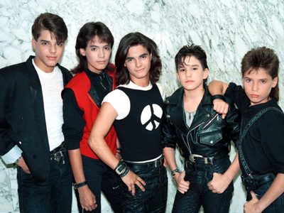 La contundente respuesta de un exintegrante de Menudo sobre la serie "Súbete a mi moto"
