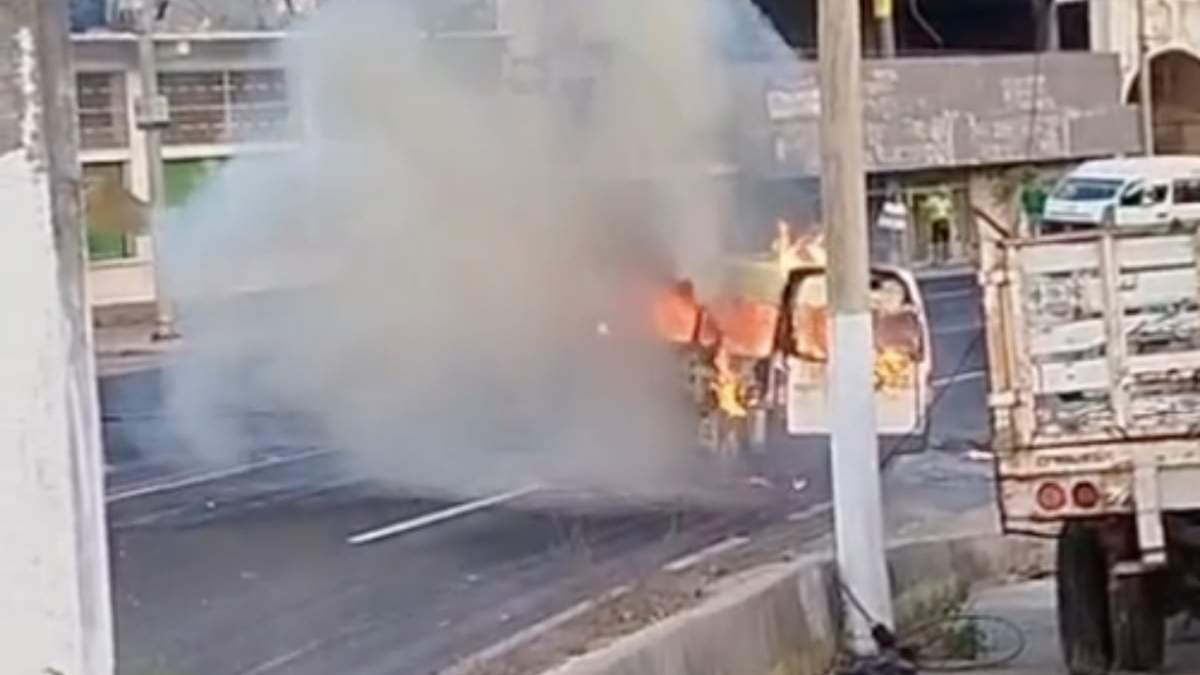 Transporte público atacado por sicarios