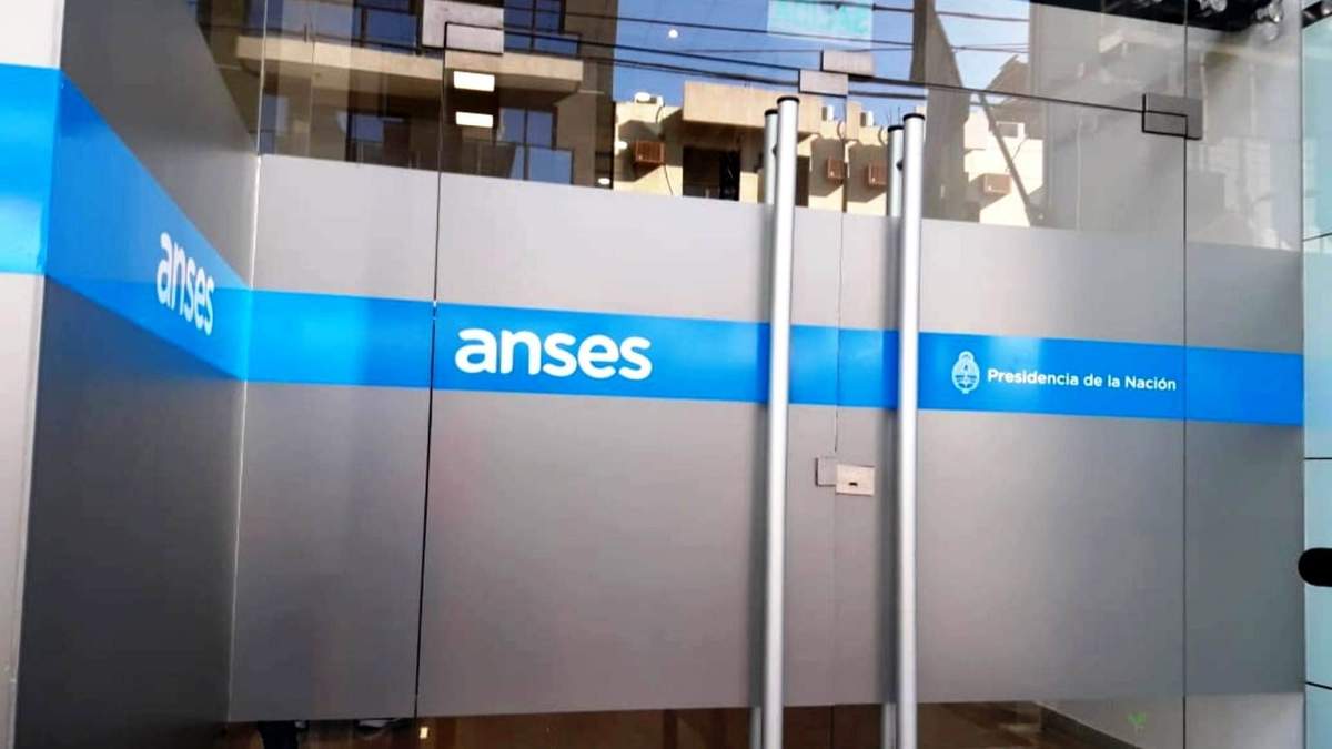 Hoy la ANSES otorgará los montos de tres beneficios. Fuente: (Twitter)