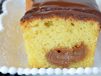 Budín de ricotta con corazón de dulce de leche: una receta rápida y deliciosa para matear este finde