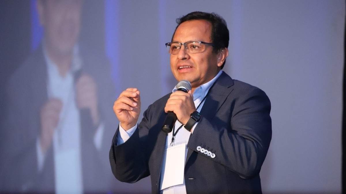 Ernesto Reséndiz. Inversiones fraudulentas