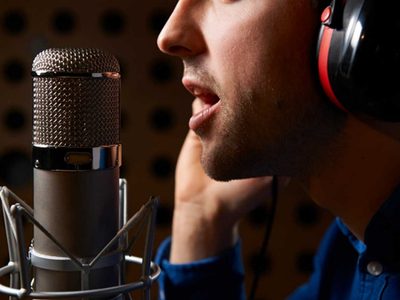 Personal de las radios municipales de Villa Pehuenia y Moquehue reciben capacitación