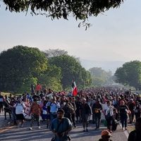 Caravana migrante continúa su marcha rumbo a EU