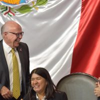 Narro denuncia desvíos por mil 150 millones de pesos