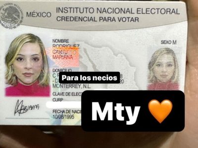 Ante cuestionamientos, Mariana Rodríguez muestra su INE con domicilio de Monterrey