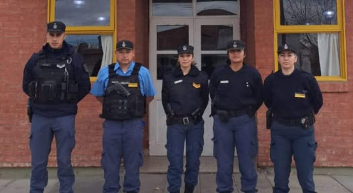 Personal de la Comisaría 15. Fuente: (Policía del Neuquén)
