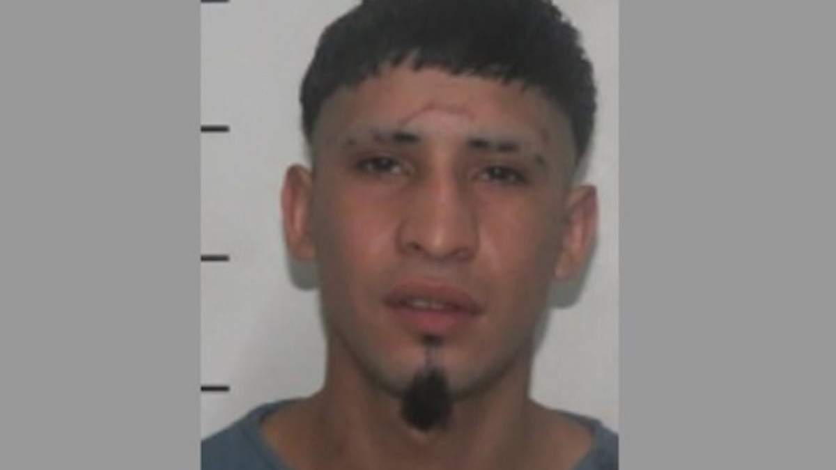 Jorge Chirino, estaba en prisión domiciliaria y escapó. Ataco con una faca al personal policial. Fuente (Policía de Neuquén)