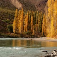 El río Neuquén podría registrar en enero el caudal más bajo de la historia