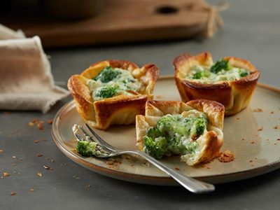 Canastitas de brócoli y queso sin harina, la receta que vas a amar para llevar a otro nivel tu cena