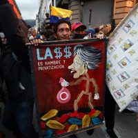 El presidente de Ecuador afronta pedido de destitución tras casi dos semanas de protestas