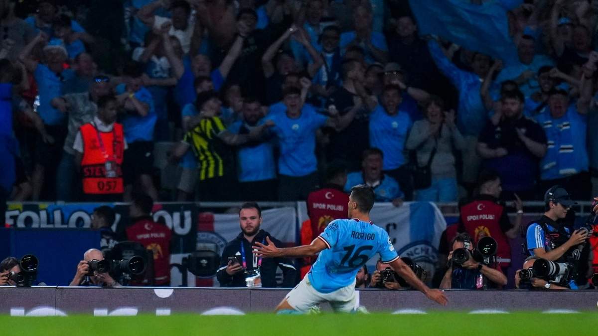 Rodrigo celebra el gol que le dio la victoria al Manchester City