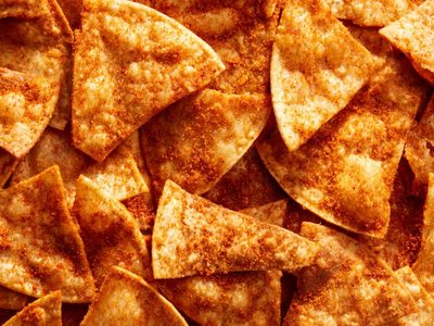 No tires los fideos que te sobraron y convertilos en estos increíbles Doritos caseros y sin gastar de más