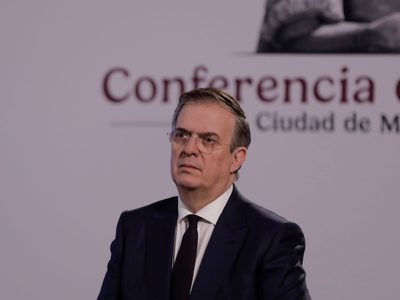 Ebrard buscará hablar con Elon Musk sobre el futuro de Tesla en NL tras la victoria de Trump