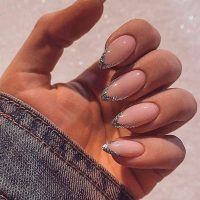 Manicura francesa metalizada: 5 estilos de uñas para deslumbrar en este mes de agosto