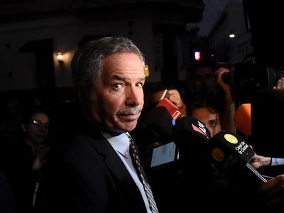 Solá aseguró que el gobierno "influyó" en el Grupo de Lima