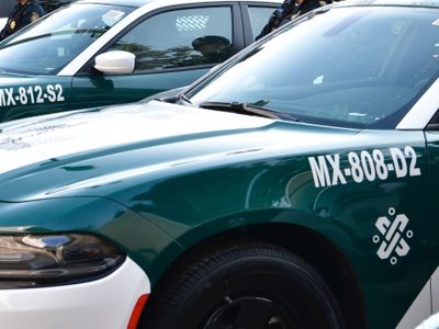 Policías salvan a sujeto que era linchado por acuchillar y matar a una adolescente en Milpa Alta