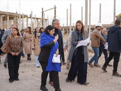 Figueroa afirmó que Neuquén ejecuta más de 40 mil metros cuadrados de obras en ocho EPET en la provincia