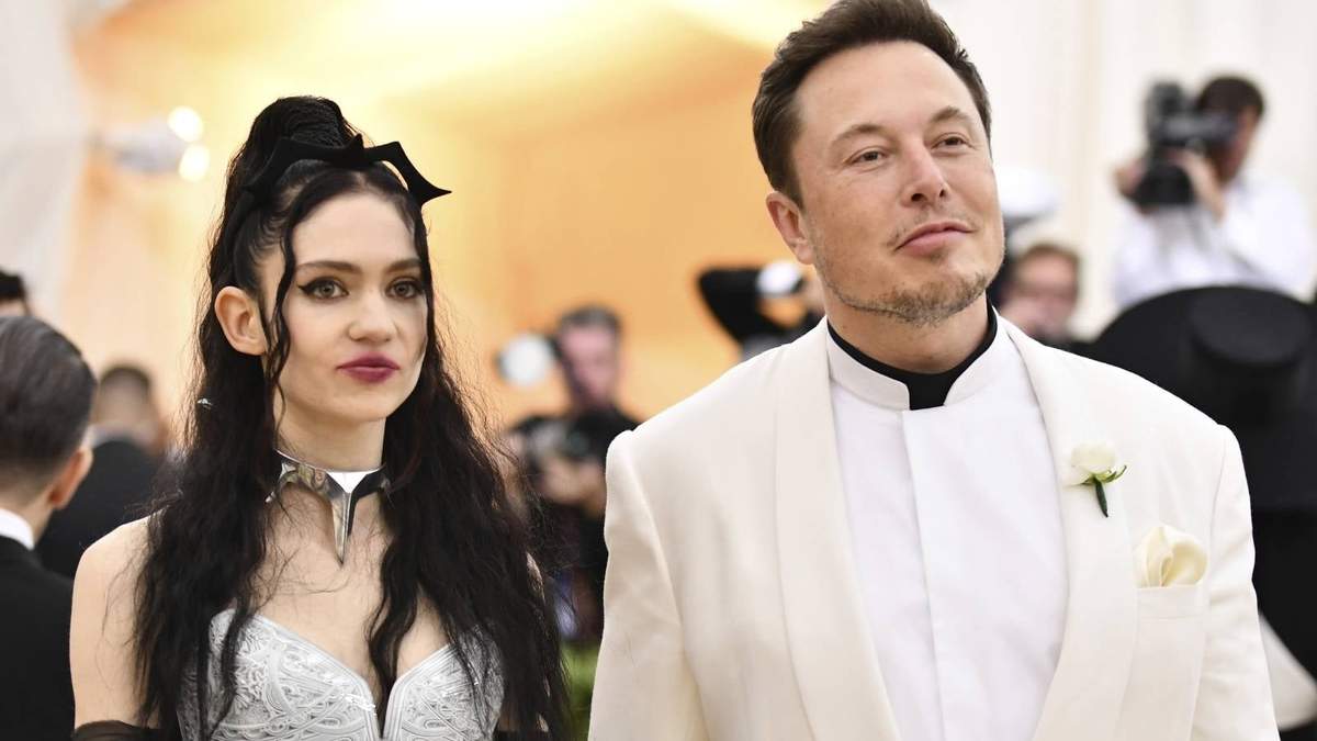 La cantante Grimes y el empresario Elon Musk