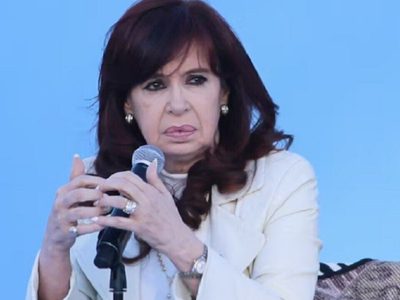 La Corte tiene en "revisión" el expediente de CFK y peligra su candidatura