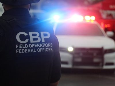 Mexicano muere baleado en una estación fronteriza de Texas
