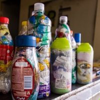No tires la botella de gaseosa: creá este glamuroso canasto que está perfecto hasta para regalar o vender