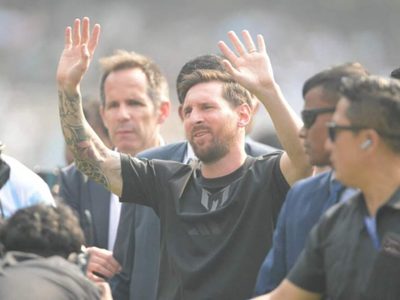 Desató la locura: la multitudinaria recibida a Lionel Messi en su llegada a India
