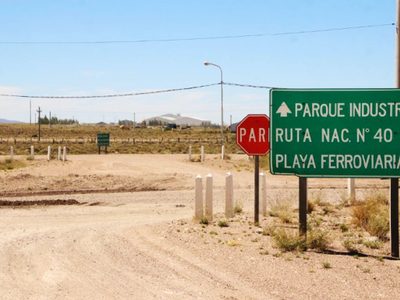 Carlos Koopmann: “Seguimos planificando los avances del Parque Industrial”