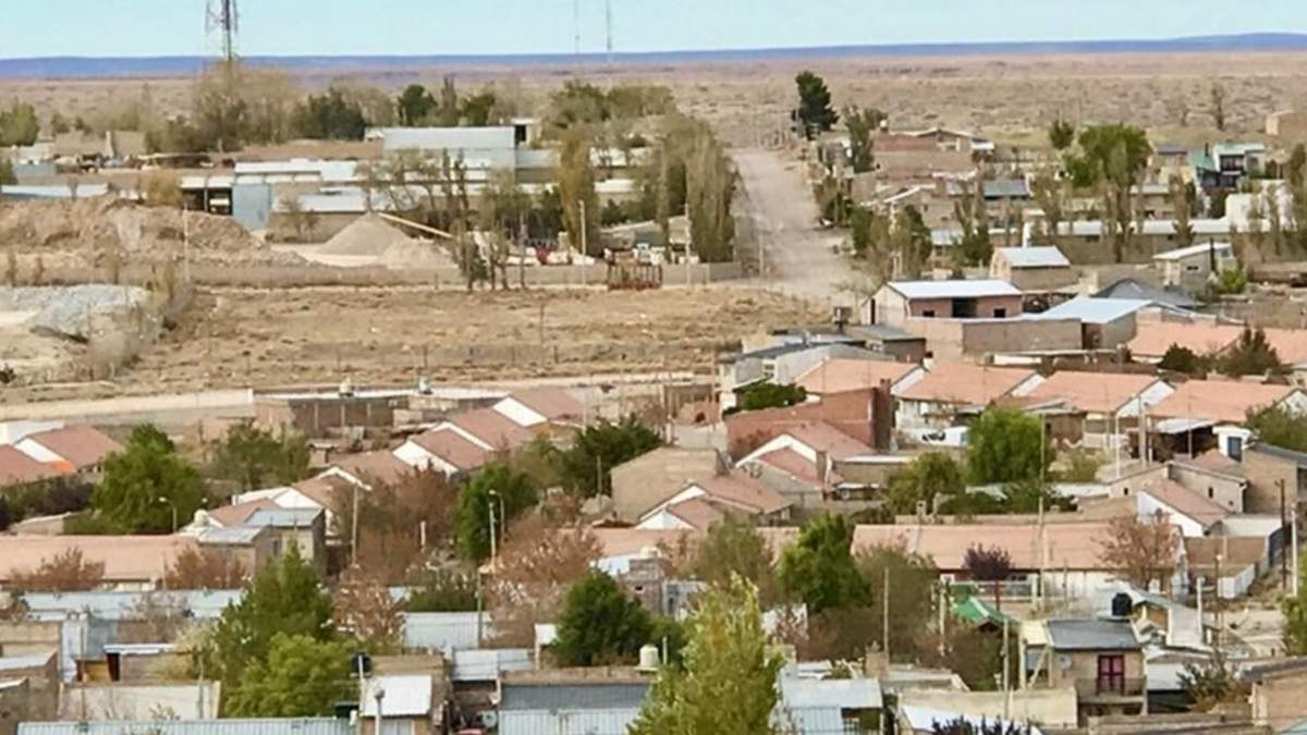 Arduo trabajo de barrios de Zapala en plena cuarentena social.